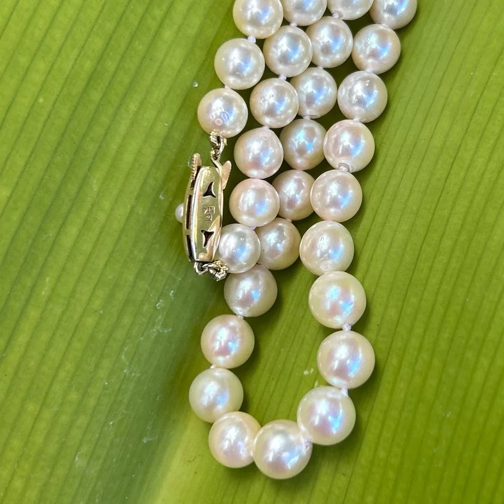 Vintage 14K yellow good clasp
8.50MM Tasaki 21” Cultured Akoya Pearl Necklace - Picture 3 of 15
